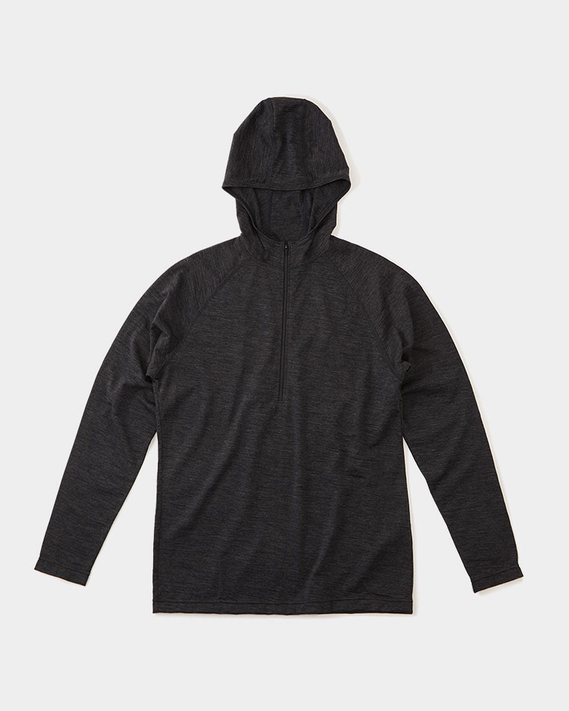 山と道 100% Merino Light Hoody 好評販売中です。
