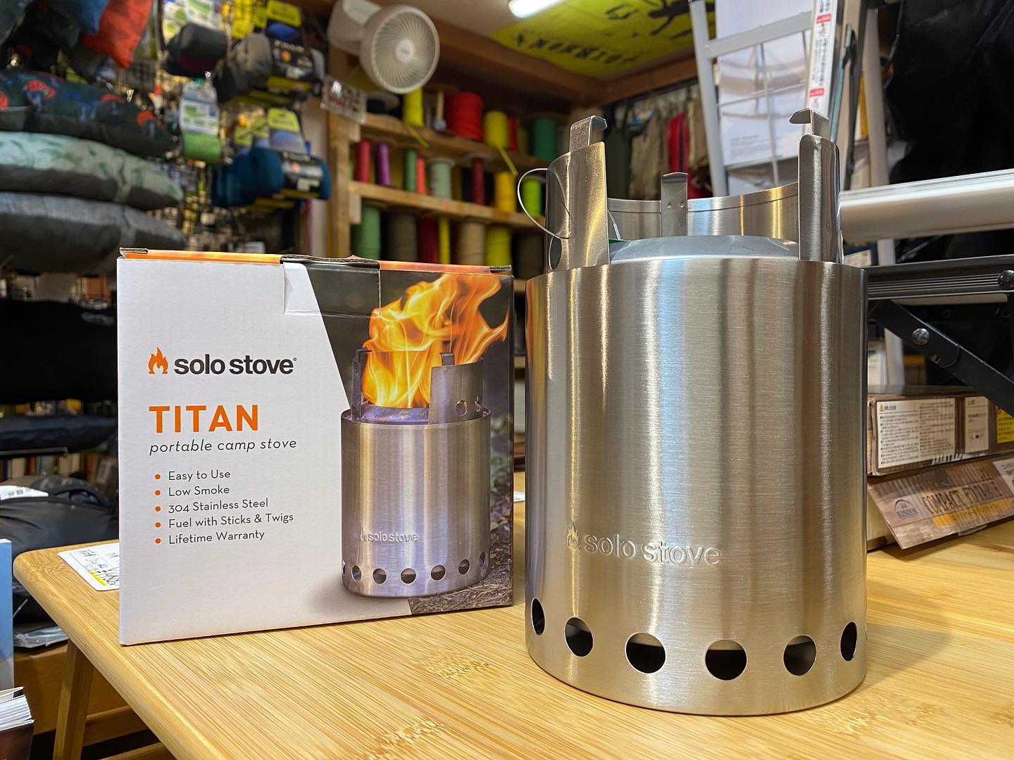 軽くて強いミニマムデザインなストーブが入荷しました