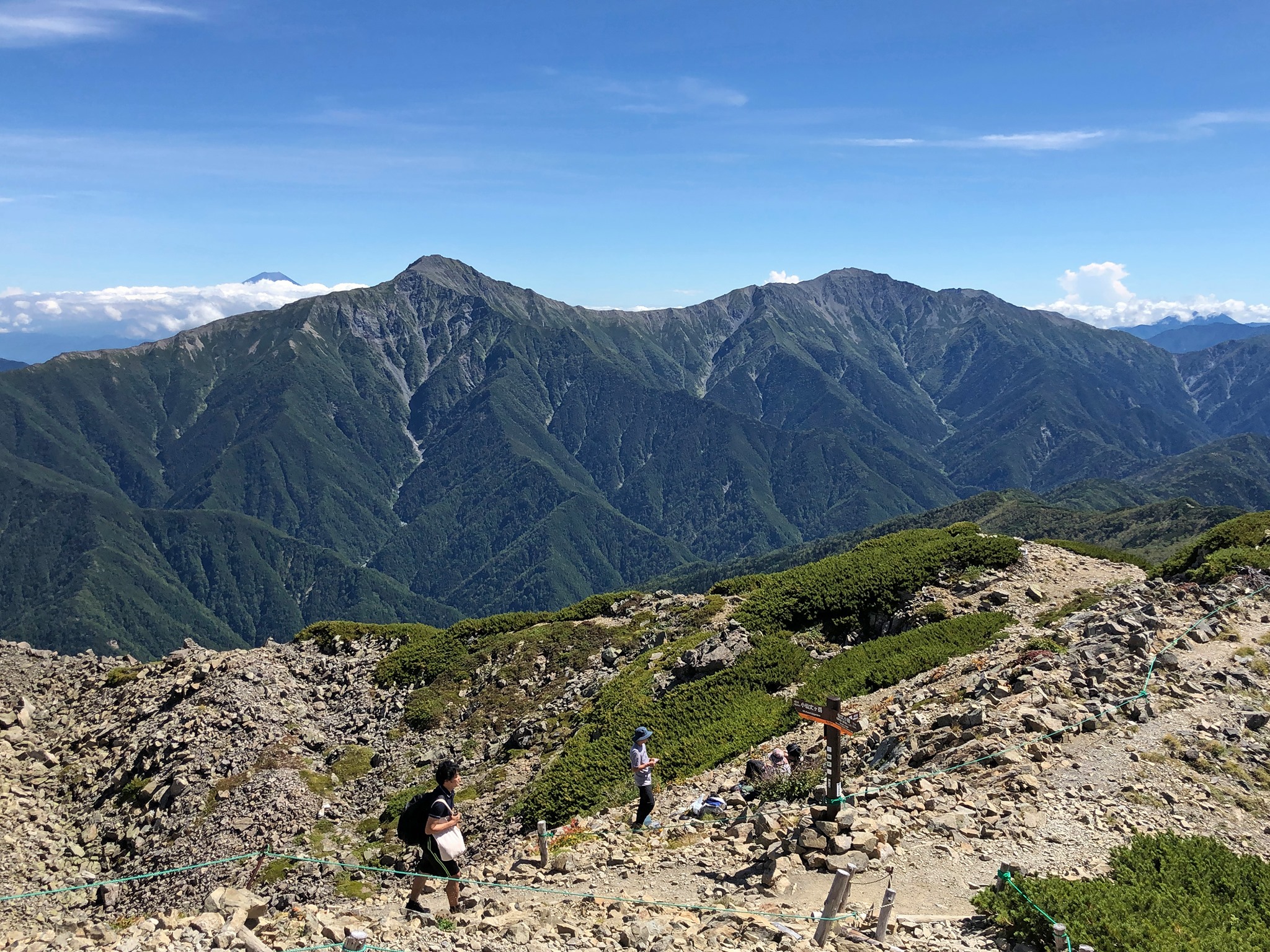 山の講習会入門編 卒業山行「仙丈ヶ岳」へ。