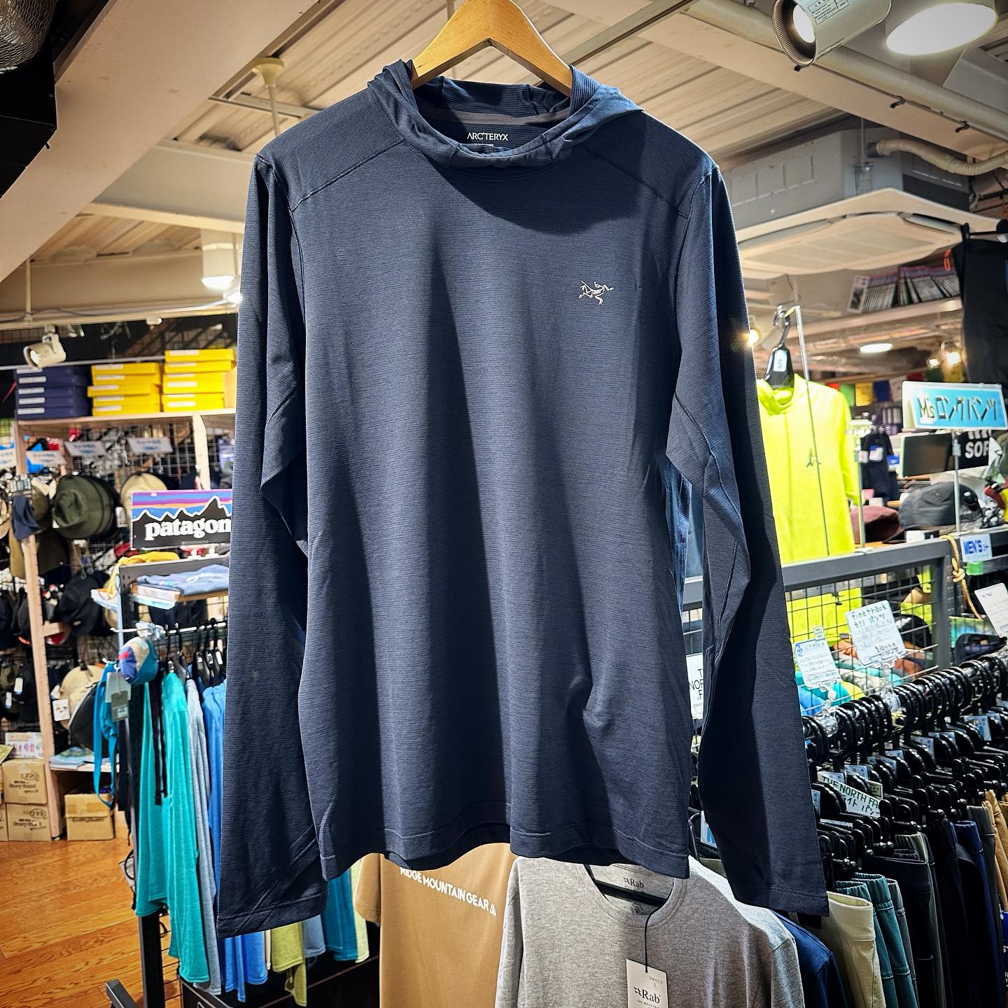 夏の日差しをしっかり遮るベースレイヤーのご紹介