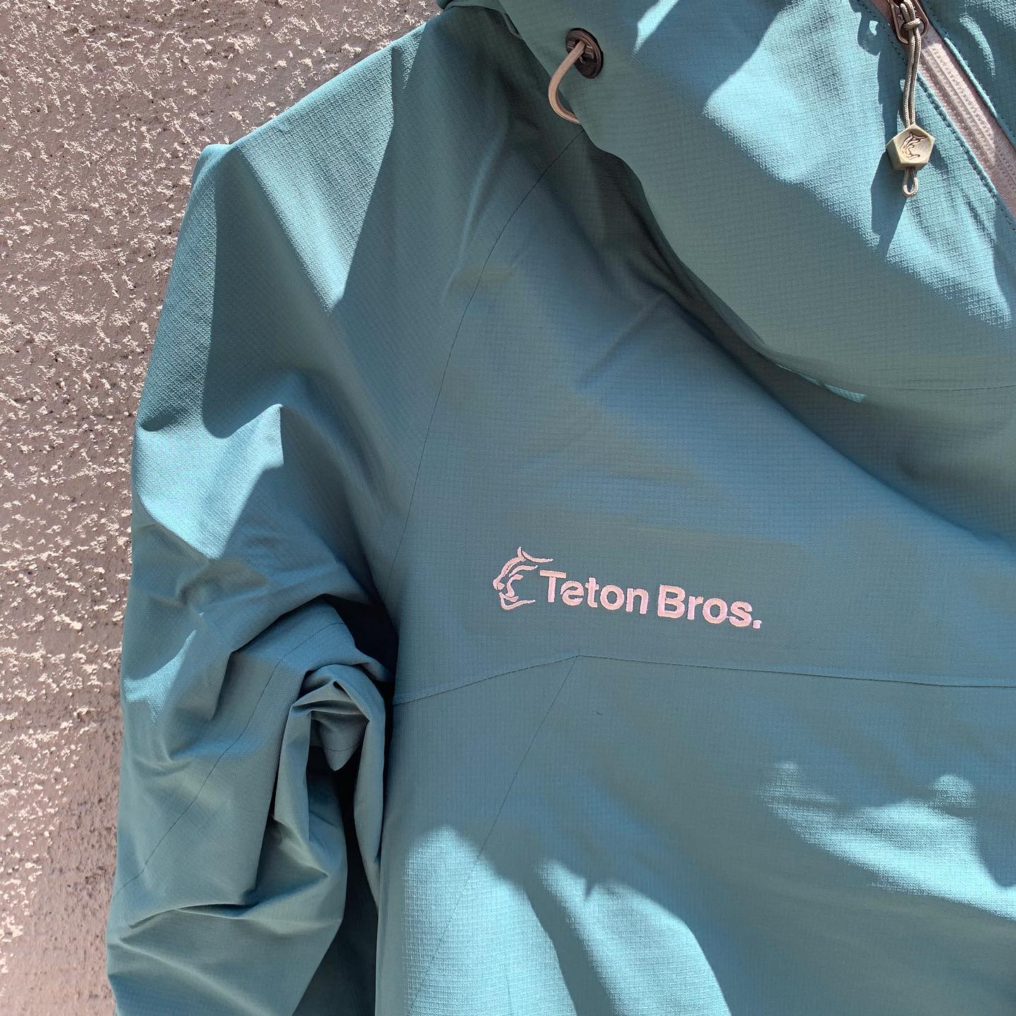 進化したツルギライトジャケットのご紹介